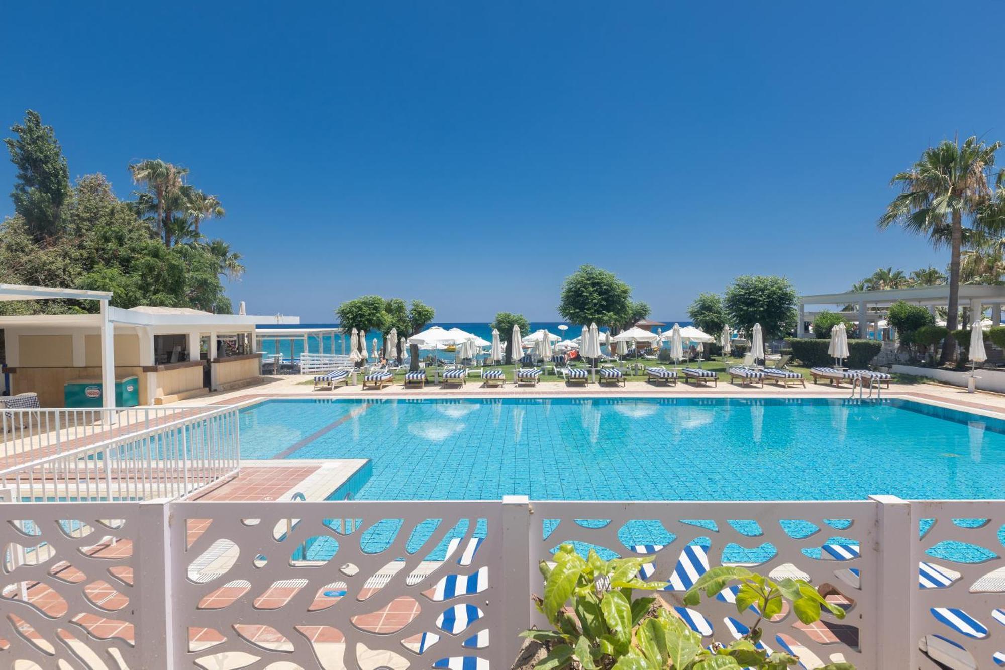 Iliada Beach Hotel Protaras Exterior foto